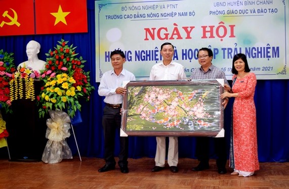 Nhấn vào ảnh để phóng to